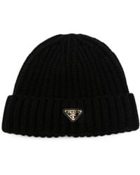 Prada - Logo-Plaque Ribbed-Knit Beanie Hat - Lyst