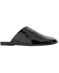 Stuart Weitzman - Mules Plates Vernies Effet Crocodile - Lyst