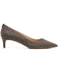 Michael Kors - Pumps Alina con monogramma 50mm - Lyst