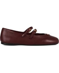 Prada - Bordeaux-Leder-Ballerinas Mit Dreieckslogo - Lyst