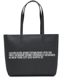 Calvin Klein Borsa tote con applicazione - Nero