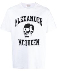 Alexander McQueen - T -shirt Mit Uni -logo Und Schädeldruck - Lyst