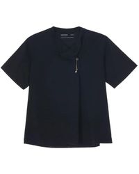 Carven - Kilt-Pin T-Shirt - Lyst
