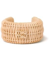 Miu Miu - Gewebtes Armband mit Logo-Schild - Lyst