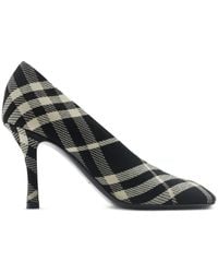 Burberry - Zapatos de salón - Lyst