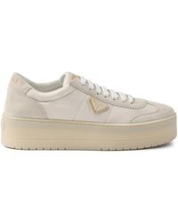 Prada - Sneakers Downtown Con Suola Rialzata - Lyst
