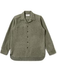 Universal Works - Camisa con bolsillo de parche - Lyst