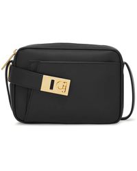 Ferragamo - Borsa a tracolla nera per donne - Lyst