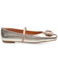 Ferragamo - Vara Metallic-Leather Ballet Flats - Lyst