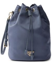 Prada - Borsa A Secchiello Grande Con Placca Logo - Lyst