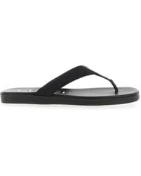 Gucci - Thong Sandals With Tonal Logo - Lyst