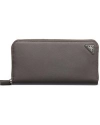 Prada - Cartera con logo esmaltado - Lyst