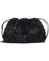 Pinko - Clutch aus Faux Fur mit Logo-Schild - Lyst
