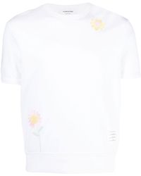 Thom Browne - T-shirt Met Geborduurde Bloemen - Lyst