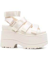 UGG - Sandalias Goldenrise con tacón de 90 mm - Lyst