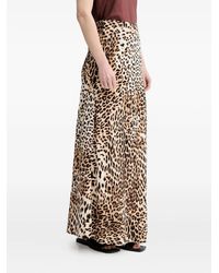Gestuz - Falda midi recta con motivo de leopardo - Lyst