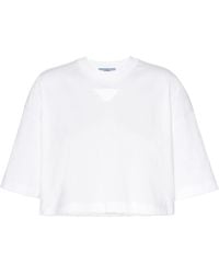 Prada - Cropped-T-Shirt mit Logo-Schild - Lyst