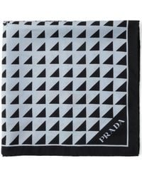 Prada - Seidenschal Mit Print - Lyst