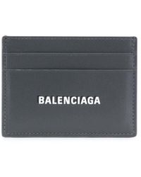 حوت الجنوب الشرقي المماطلة balenciaga card holder replica -  consultoriaorigenydestino.com