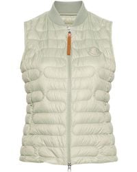 Moncler - Gilet matelassée à patch logo - Lyst