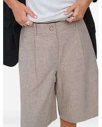ONLY - Onllinda Pleated Bermuda Shorts - Lyst