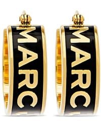 Marc Jacobs - Geëmailleerd Logo Two Tone Hoop -oorbellen - Lyst