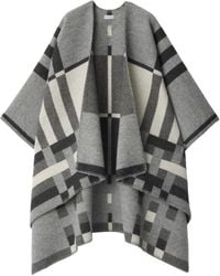 Burberry - Kariertes Cape - Lyst