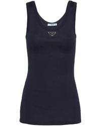 Prada - Oberteil Mit Emailliertem Triangel-Detail - Lyst