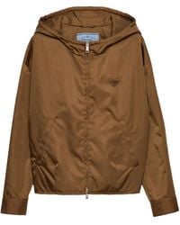 Prada - Chaqueta con capucha y parche del logo - Lyst
