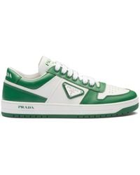 Prada - Sneaker downtown in pelle bianca/verde - Lyst