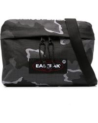 Eastpak - Bolso de hombro con parche del logo - Lyst