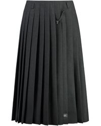 Prada - Midi-Plooirok Met Broche - Lyst