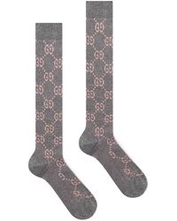 Gucci Socken mit Monogramm-Print - Grau