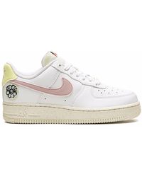 Zapatillas de deporte en negro y verde flúor Air Force 1 Jester de Nike -  GLAMI.es