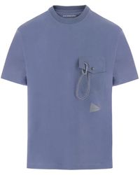 and wander - Carabiner-Detail Pocket T-Shirt - Lyst