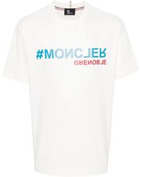 Moncler - T-Shirt Mit Logo-Applikation - Lyst