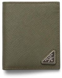 Prada - Portemonnaie aus Saffiano-Leder mit Logo-Schild - Lyst