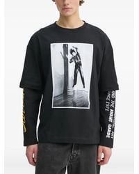 Etudes Studio - Langarmshirt mit grafischem Print - Lyst