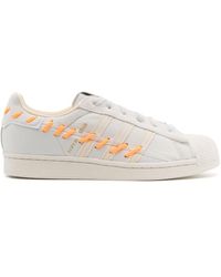 adidas Nude Low Top Leather Sneakers in Pink | Lyst