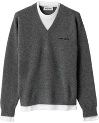 Miu Miu - Jersey con logo en intarsia y cuello en V - Lyst