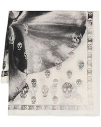 Alexander McQueen - Classic Skull Scarf With Orchid Print In Ivory And Black - Lyst