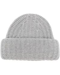 Lisa Yang - Geribbelde Muts - Lyst