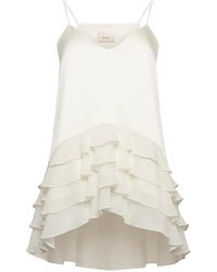 Cinq À Sept - Ruffled V-Neck Top - Lyst