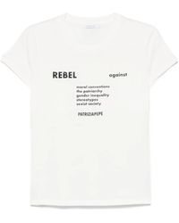 Patrizia Pepe - Camiseta con texto en relieve - Lyst