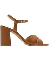 Stuart Weitzman - Alyssa Sandalen Mit Überkreuzten Riemen - Lyst