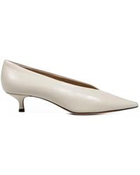 Le Monde Beryl - Babouche Pointed-Toe Kitten-Heel Pumps - Lyst