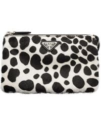 Prada - Cartera Estampada De Pelo De Becerro Con Cremallera - Lyst