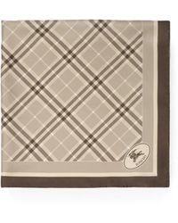 Burberry - Check Seidenschal Mit Knight-Stamp Print - Lyst