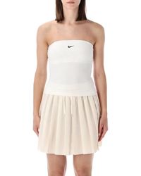 Nike - Fitted Bandeau Top With Logo - Lyst