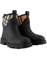 Burberry - Marsh Stamp Low Ankle Boots - Lyst